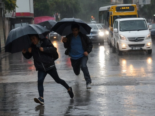 Intensas lluvias en Santiago: ¿Hasta cuándo persistirá el Sistema Frontal?